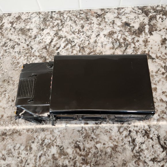 Hummer Model Car 1:18 scale black diecast metal - Picture 10 of 13